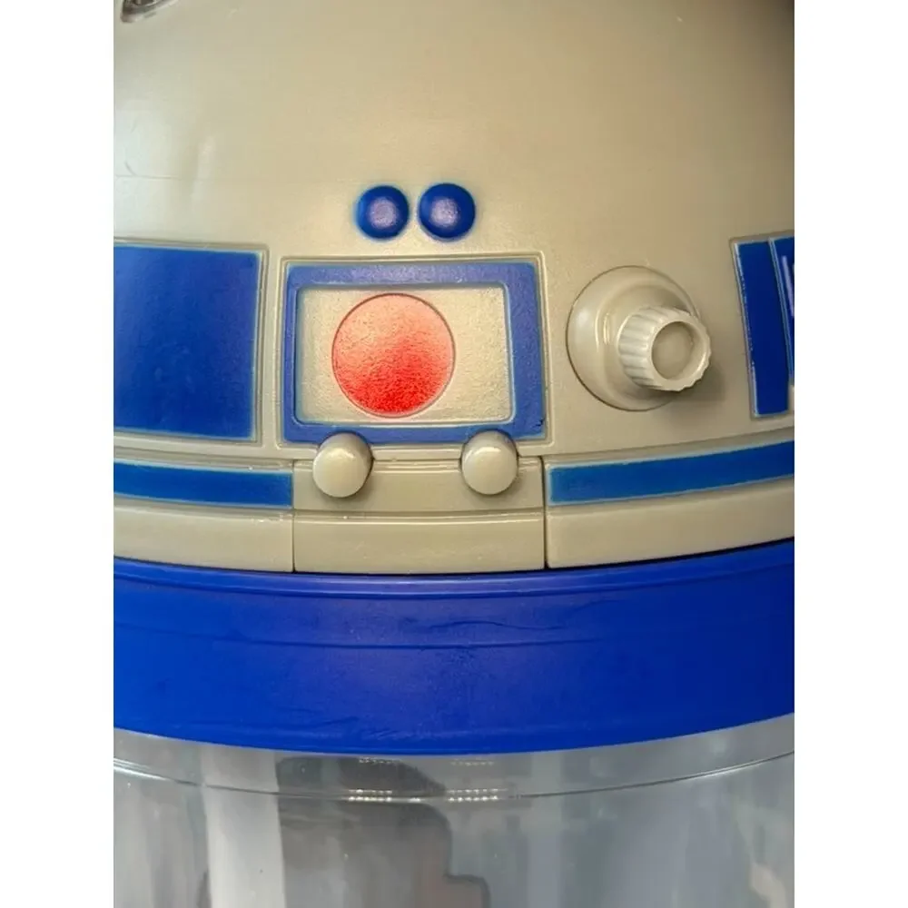 Star Wars Galaxy's Edge Landing 2019 R2-D2 Droid Tumbler Cup (Set of 2)